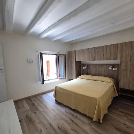 Apartment Santabbondio Como