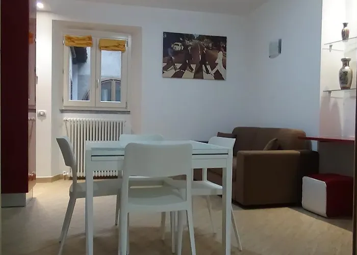 Santabbondio كومو